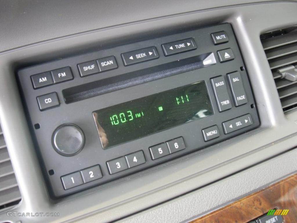 2006 Grand Marquis LS - Light Tundra Metallic / Medium Light Stone photo #24