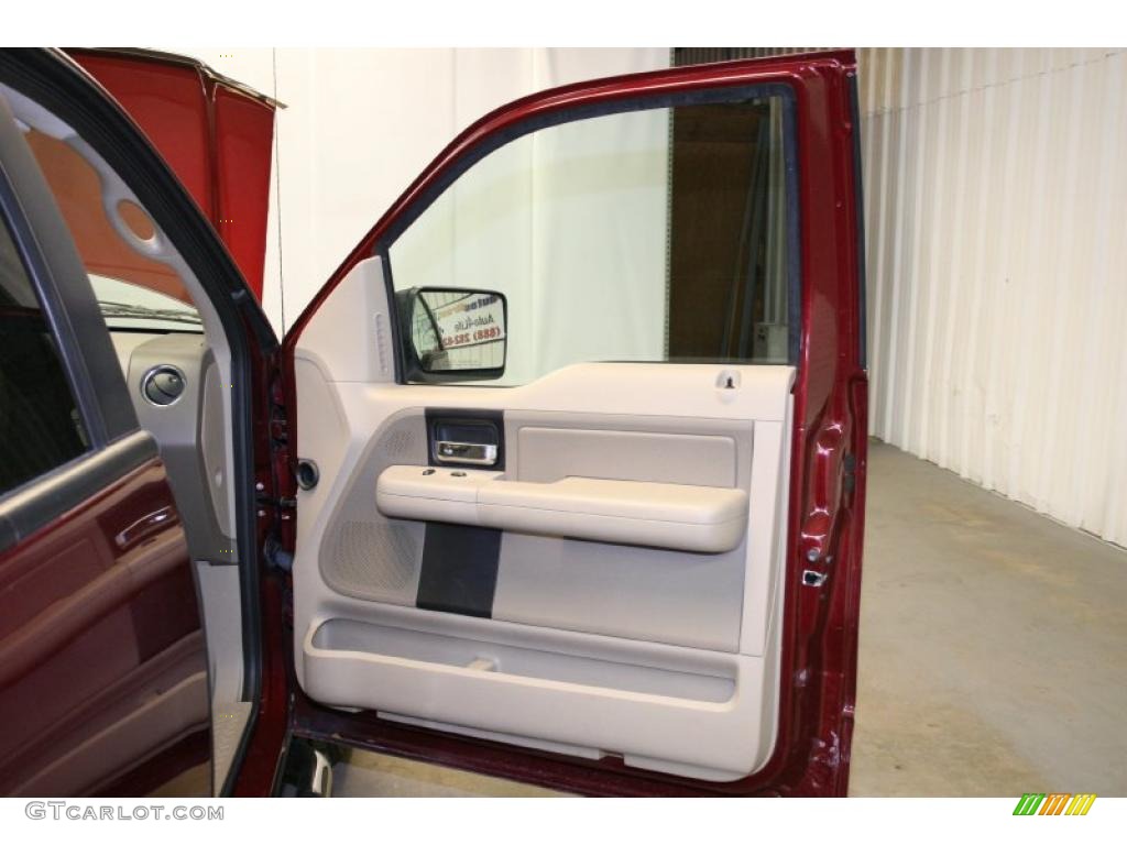 2006 F150 XLT SuperCab - Dark Toreador Red Metallic / Tan photo #23