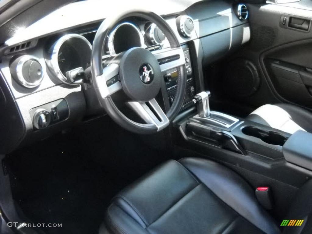 2007 Mustang V6 Premium Coupe - Alloy Metallic / Dark Charcoal photo #10