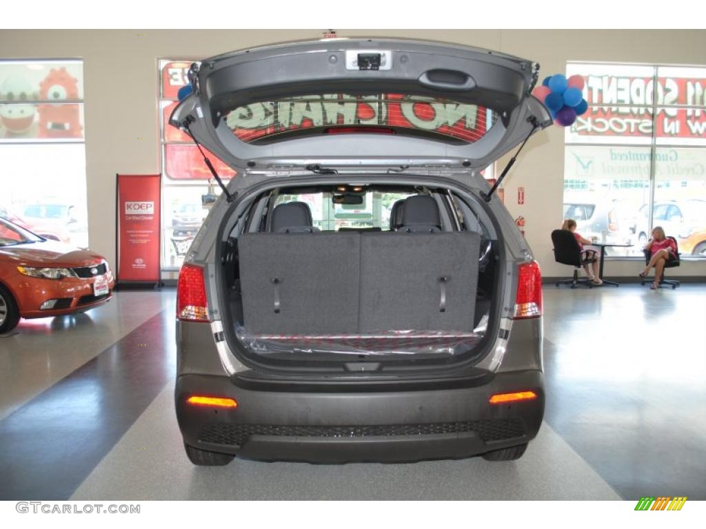 2011 Sorento EX V6 - Titanium Silver / Black photo #25