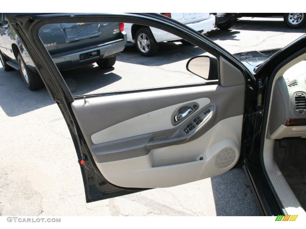 2005 Malibu Sedan - Black / Gray photo #13