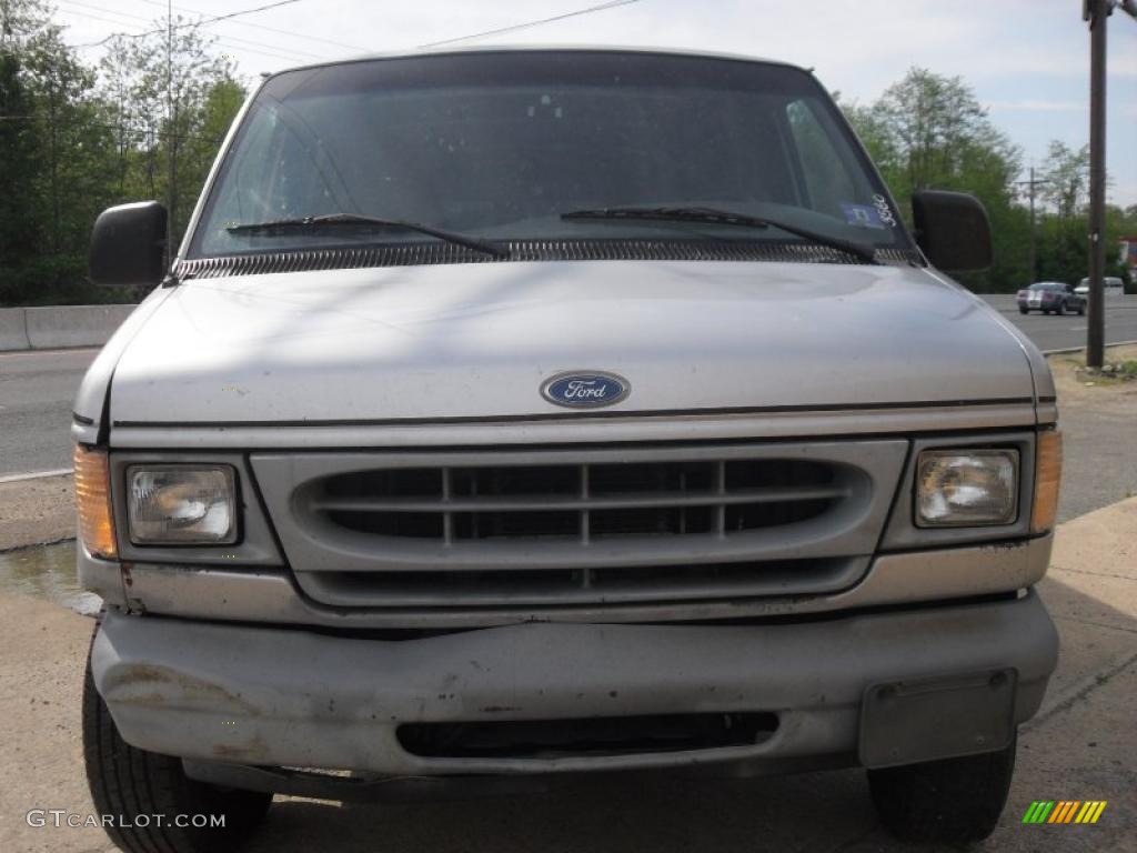 1997 E Series Van E350 Cargo - Silver Metallic / Medium Graphite photo #2