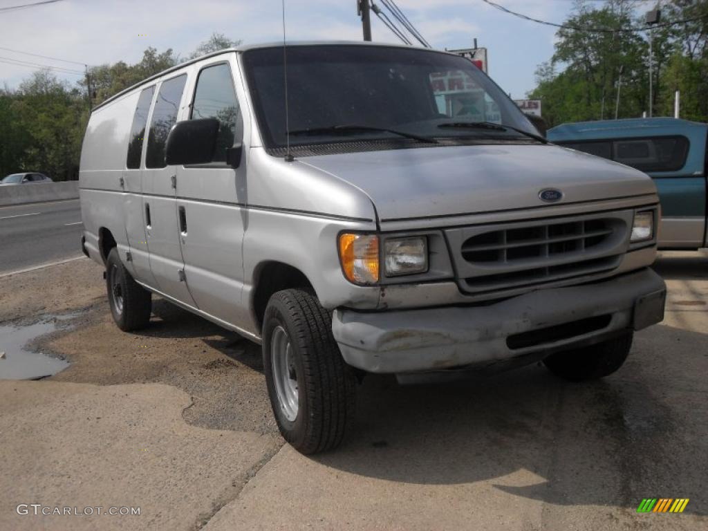 1997 E Series Van E350 Cargo - Silver Metallic / Medium Graphite photo #3