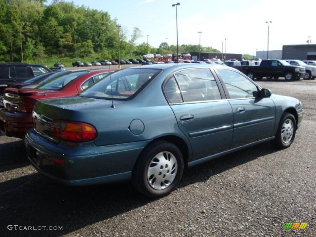 1997 Malibu Sedan - Dark Jade Green Metallic / Medium Grey photo #2