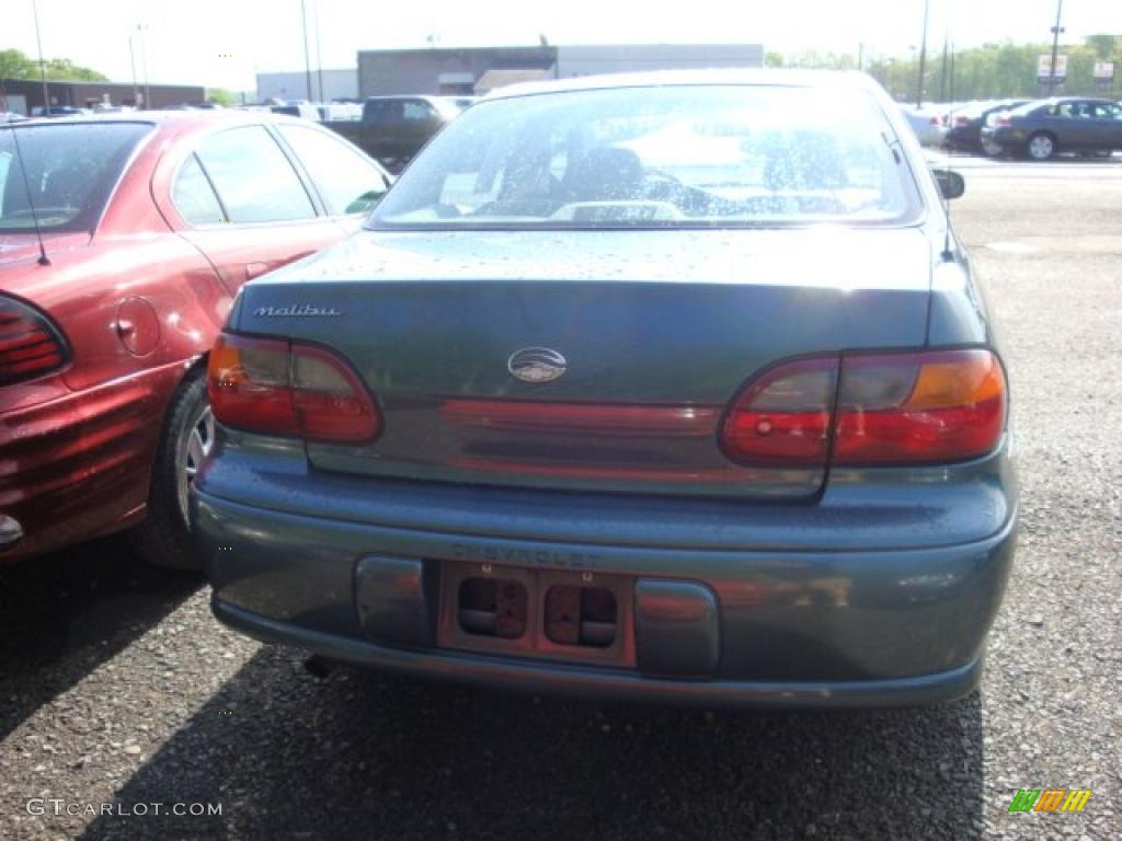1997 Malibu Sedan - Dark Jade Green Metallic / Medium Grey photo #3