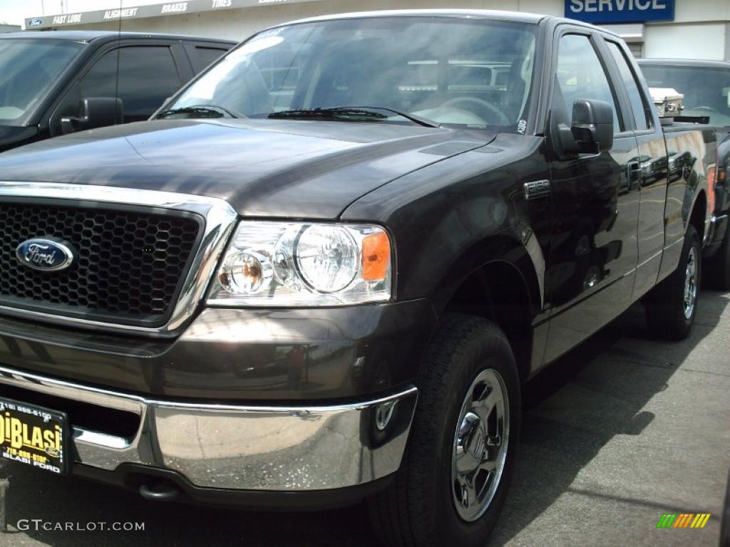 2007 F150 XLT SuperCab 4x4 - Dark Stone Metallic / Medium Flint photo #2