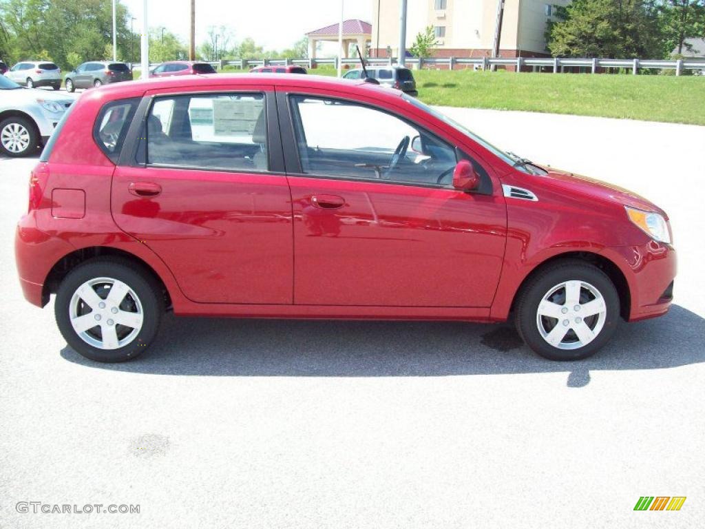 2010 Aveo Aveo5 LT - Sport Red / Neutral photo #4