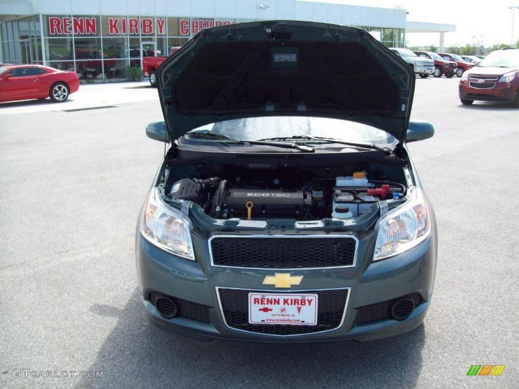 2010 Aveo Aveo5 LT - Wintergreen / Neutral photo #10
