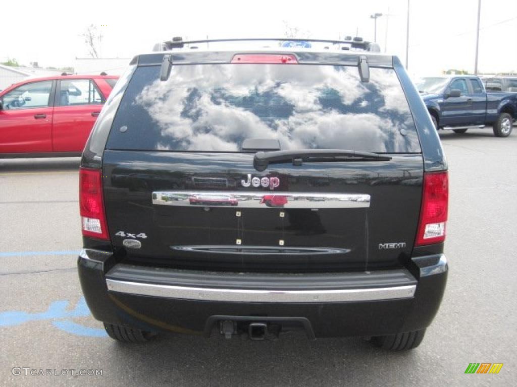 2008 Grand Cherokee Overland 4x4 - Black / Dark Khaki/Light Graystone photo #4