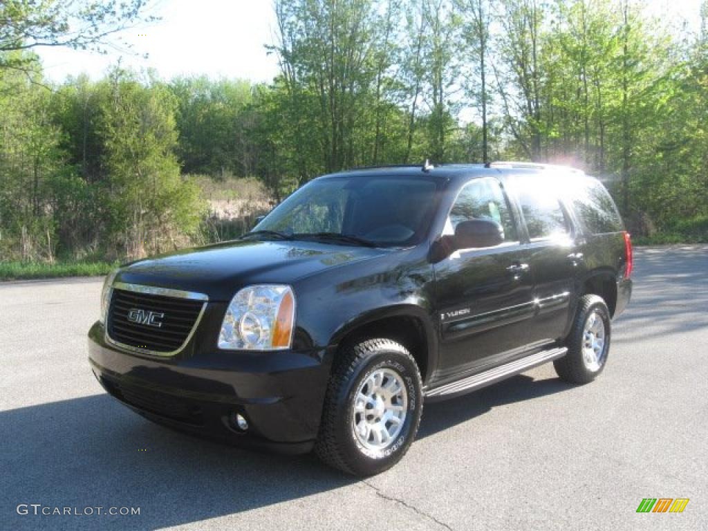 2007 Yukon SLE 4x4 - Onyx Black / Ebony Black photo #1