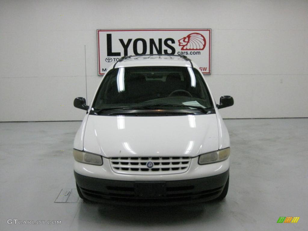 1997 Grand Voyager SE - Bright White / Gray photo #9