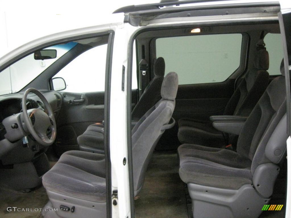 1997 Grand Voyager SE - Bright White / Gray photo #10
