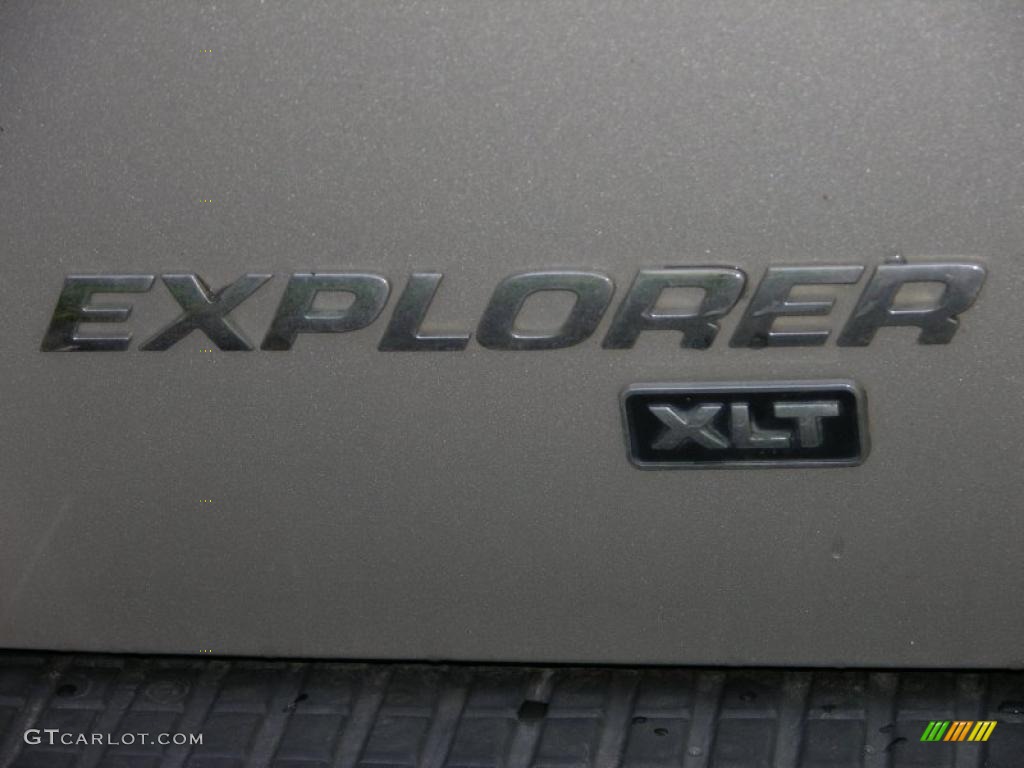 2003 Explorer XLT 4x4 - Silver Birch Metallic / Midnight Gray photo #6