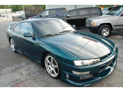 1998 Nissan 240SX SE Data, Info and Specs