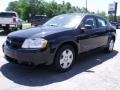 Brilliant Black Crystal Pearl - Avenger SXT Photo No. 4