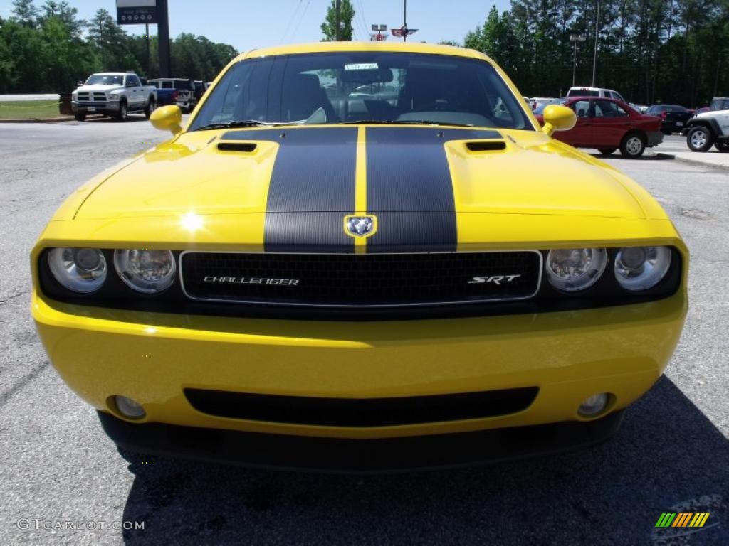 2010 Challenger SRT8 - Detonator Yellow / Dark Slate Gray photo #3