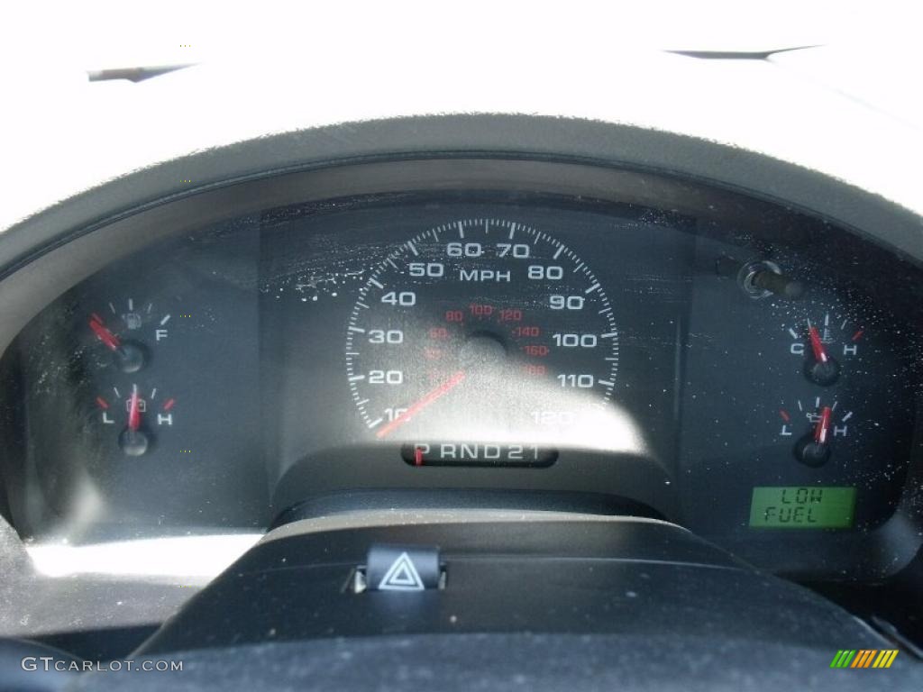 2006 F150 XL Regular Cab - Dark Toreador Red Metallic / Medium Flint photo #18