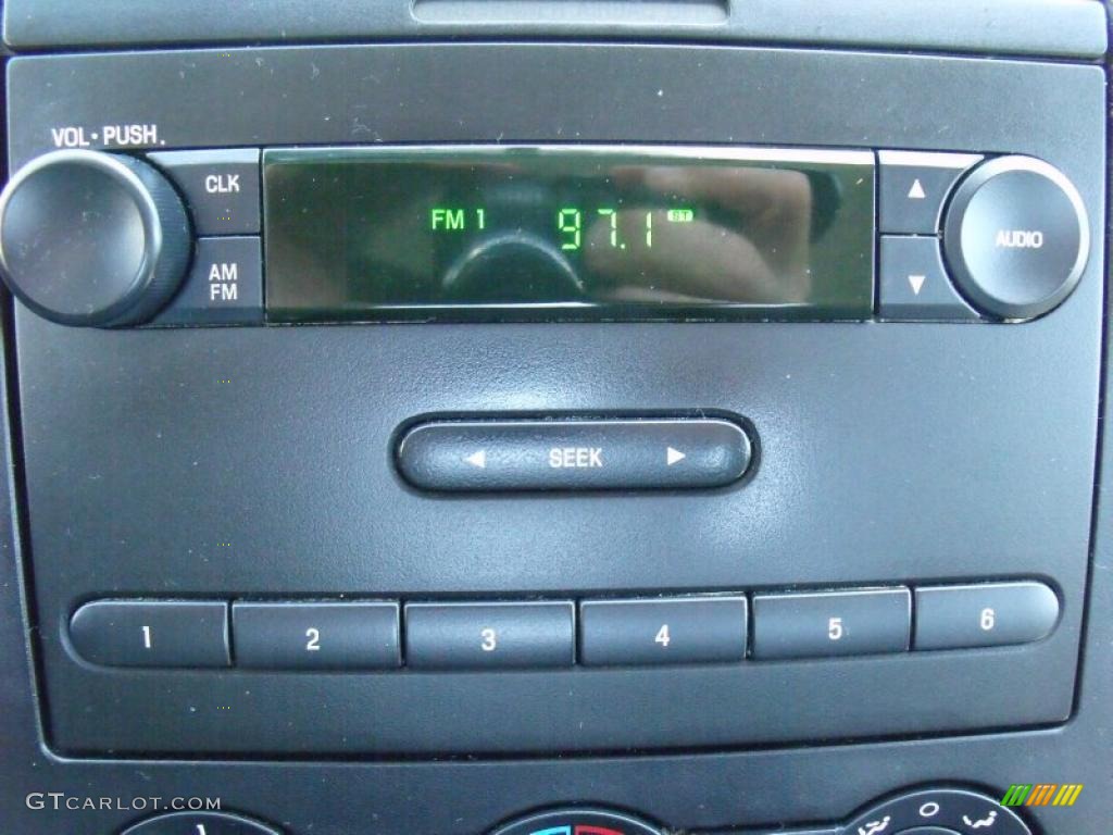 2006 F150 XL Regular Cab - Dark Toreador Red Metallic / Medium Flint photo #19