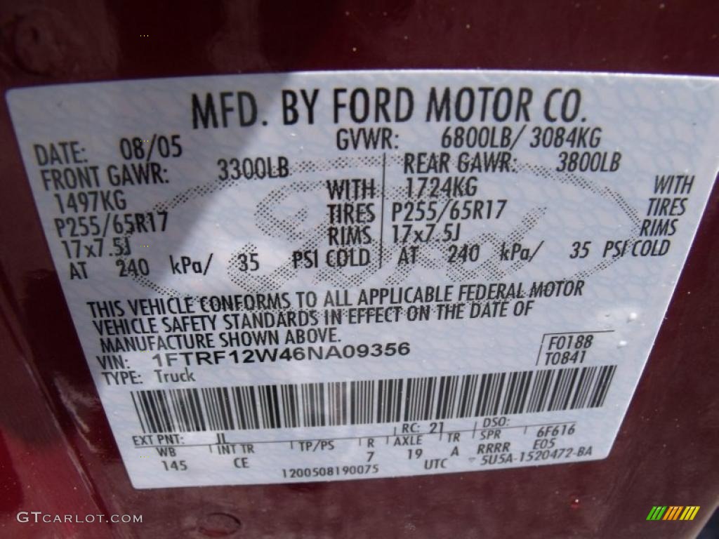 2006 F150 XL Regular Cab - Dark Toreador Red Metallic / Medium Flint photo #21