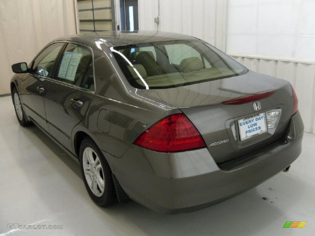 2007 Accord EX Sedan - Carbon Bronze Pearl / Ivory photo #2