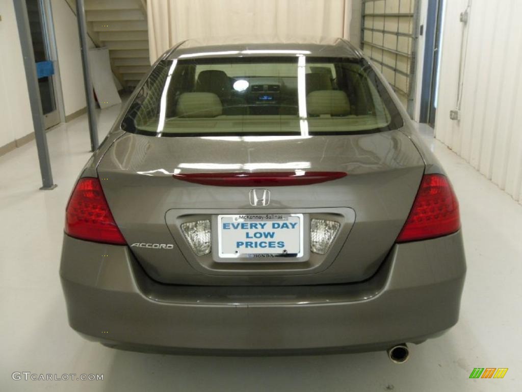 2007 Accord EX Sedan - Carbon Bronze Pearl / Ivory photo #3