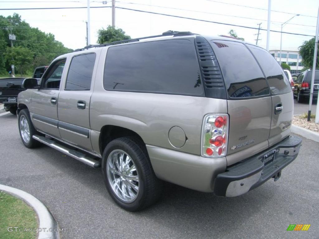 2003 Suburban 1500 LS - Light Pewter Metallic / Gray/Dark Charcoal photo #3