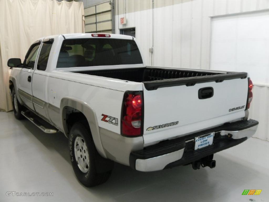 2004 Silverado 1500 Z71 Extended Cab 4x4 - Summit White / Dark Charcoal photo #2