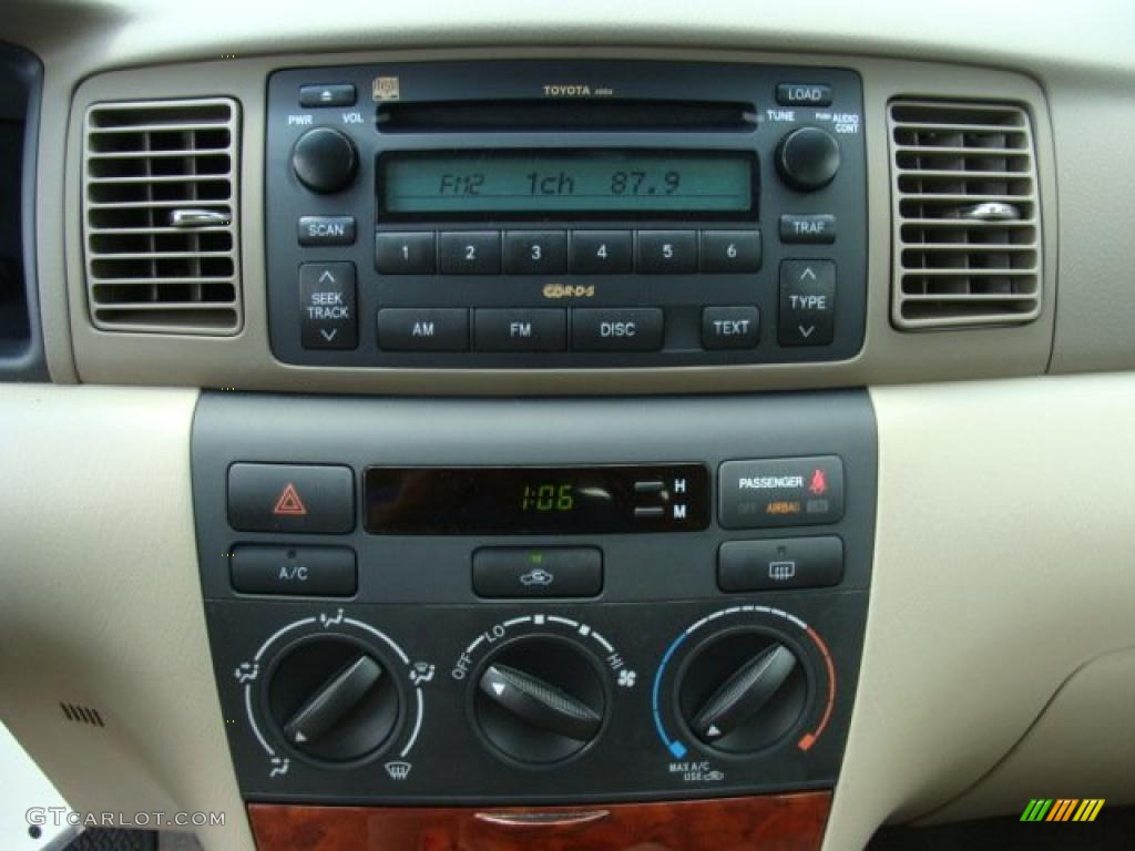 2008 Corolla LE - Super White / Beige photo #11