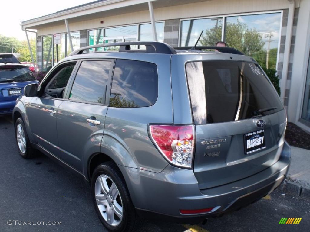 2009 Forester 2.5 X Premium - Sage Green Metallic / Platinum photo #3
