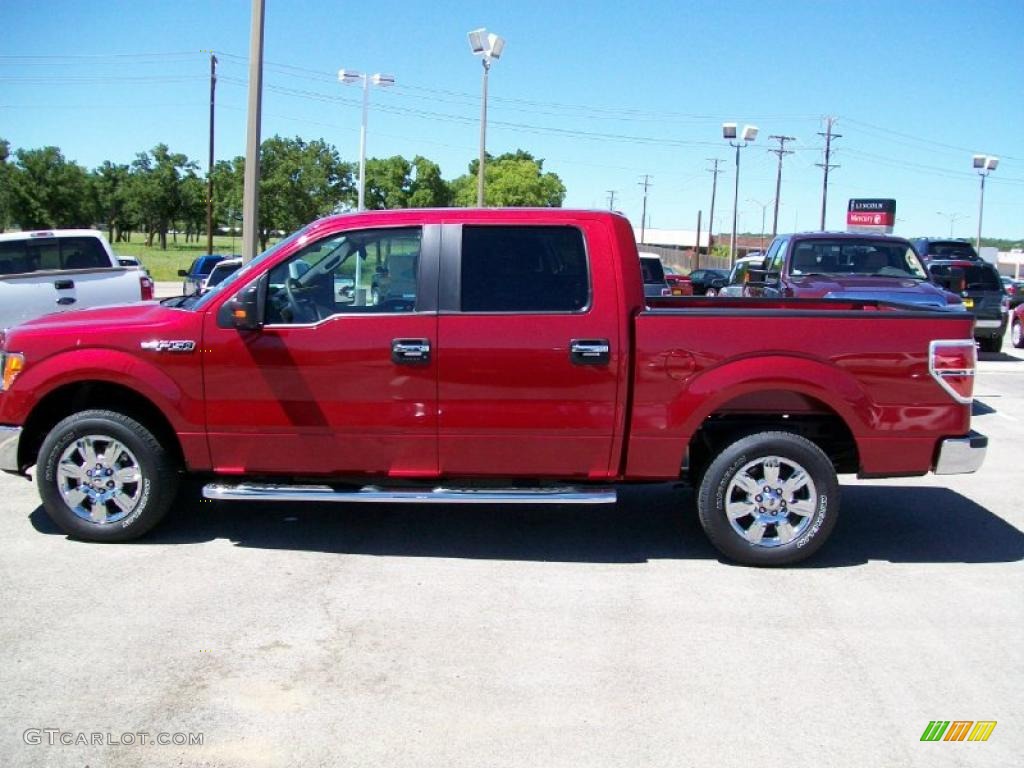 2010 F150 XLT SuperCrew - Red Candy Metallic / Medium Stone photo #2