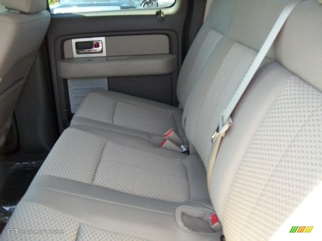 2010 F150 XLT SuperCrew - Red Candy Metallic / Medium Stone photo #4