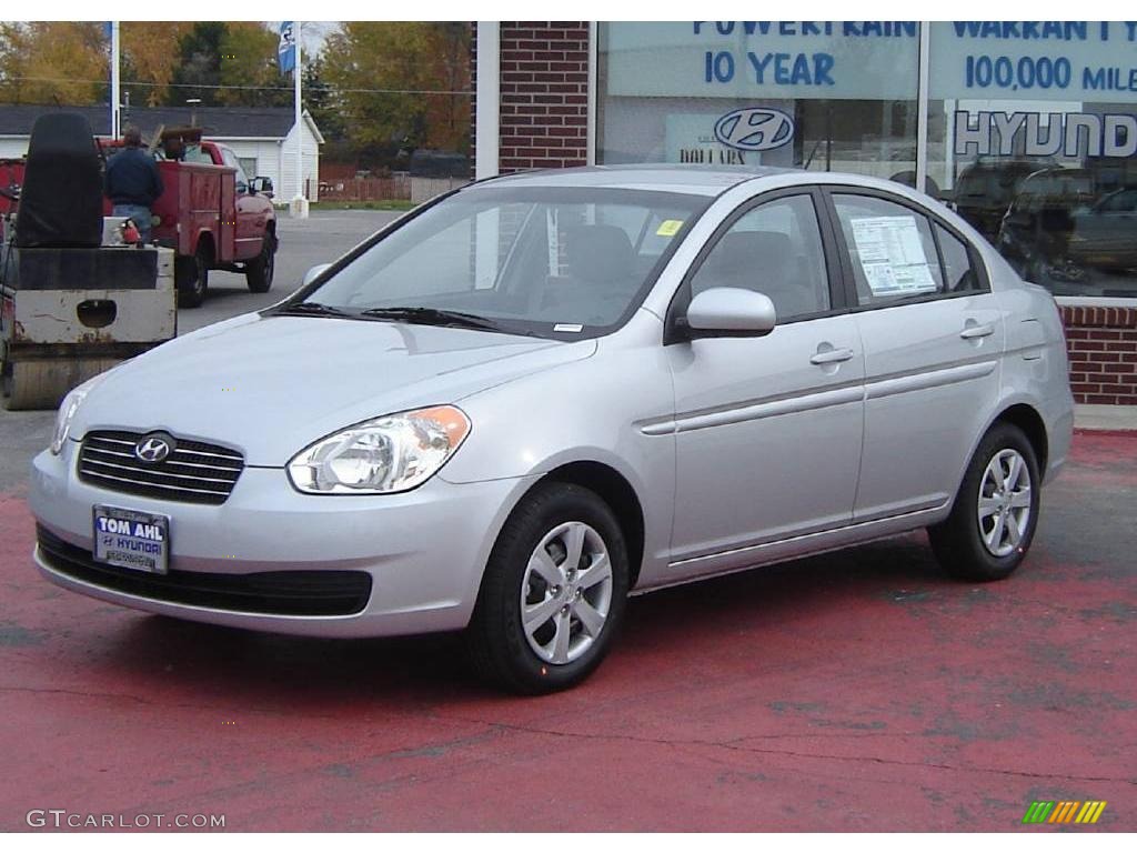 2010 Accent GLS 4 Door - Platinum Silver / Gray photo #1