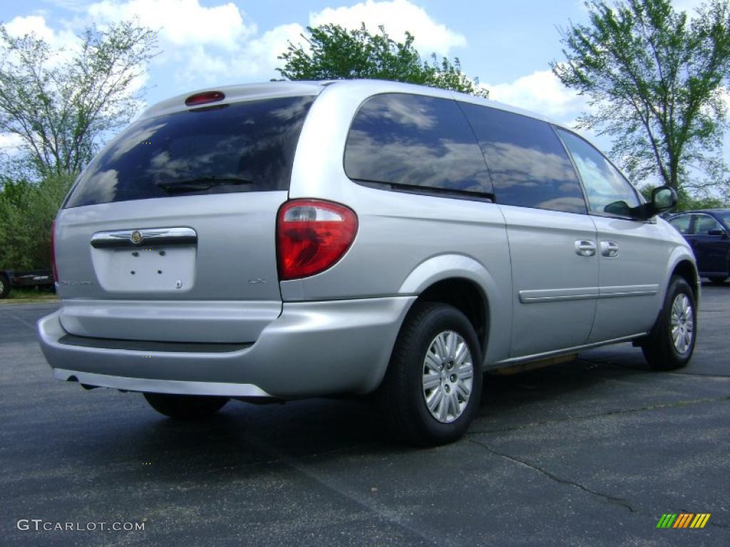 2007 Town & Country LX - Bright Silver Metallic / Medium Slate Gray photo #7