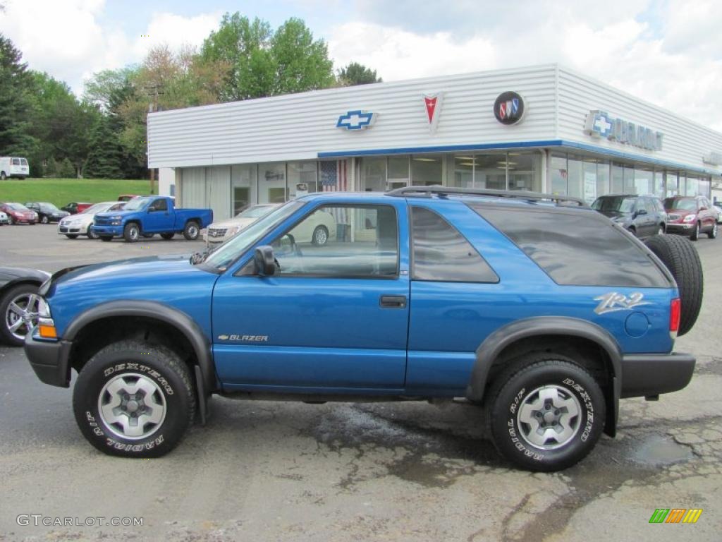 2001 Blazer LS ZR2 4x4 - Space Blue Metallic / Graphite photo #2