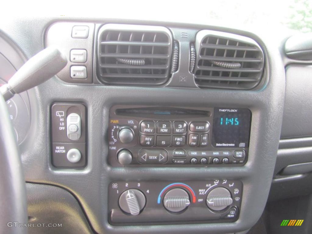 2001 Blazer LS ZR2 4x4 - Space Blue Metallic / Graphite photo #18