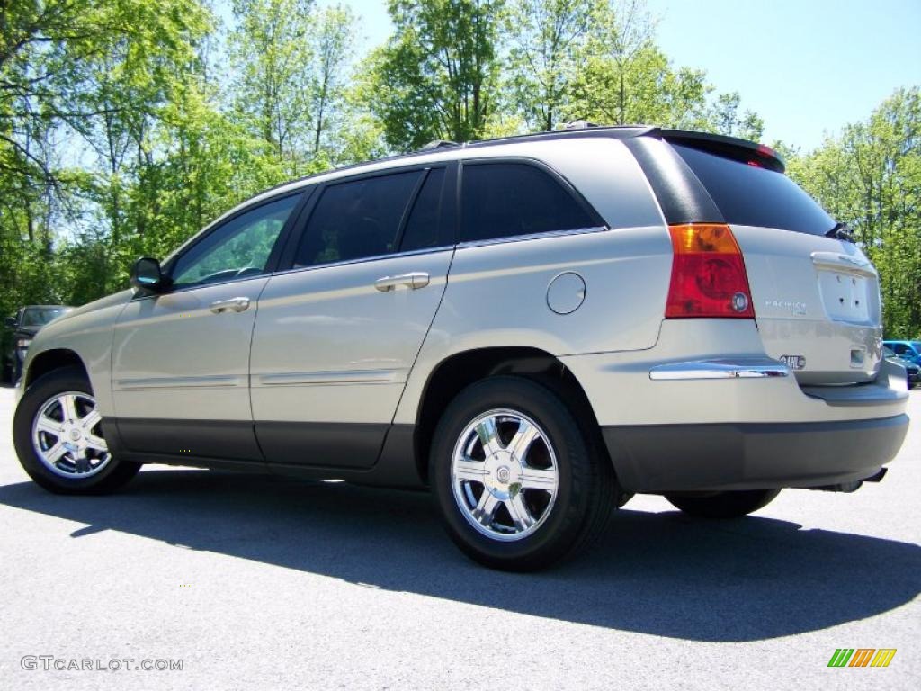 2005 Pacifica Touring - Linen Gold Metallic Pearl / Light Taupe photo #4