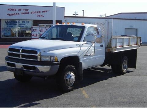 1997 Dodge Ram 3500 ST Regular Cab Chassis Data, Info and Specs