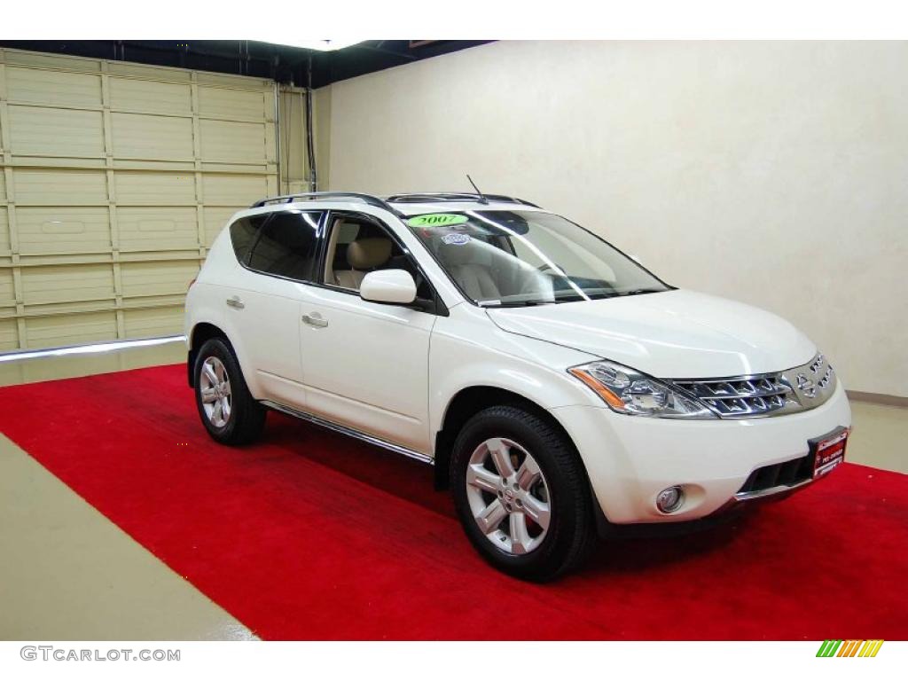 Glacier Pearl White Nissan Murano