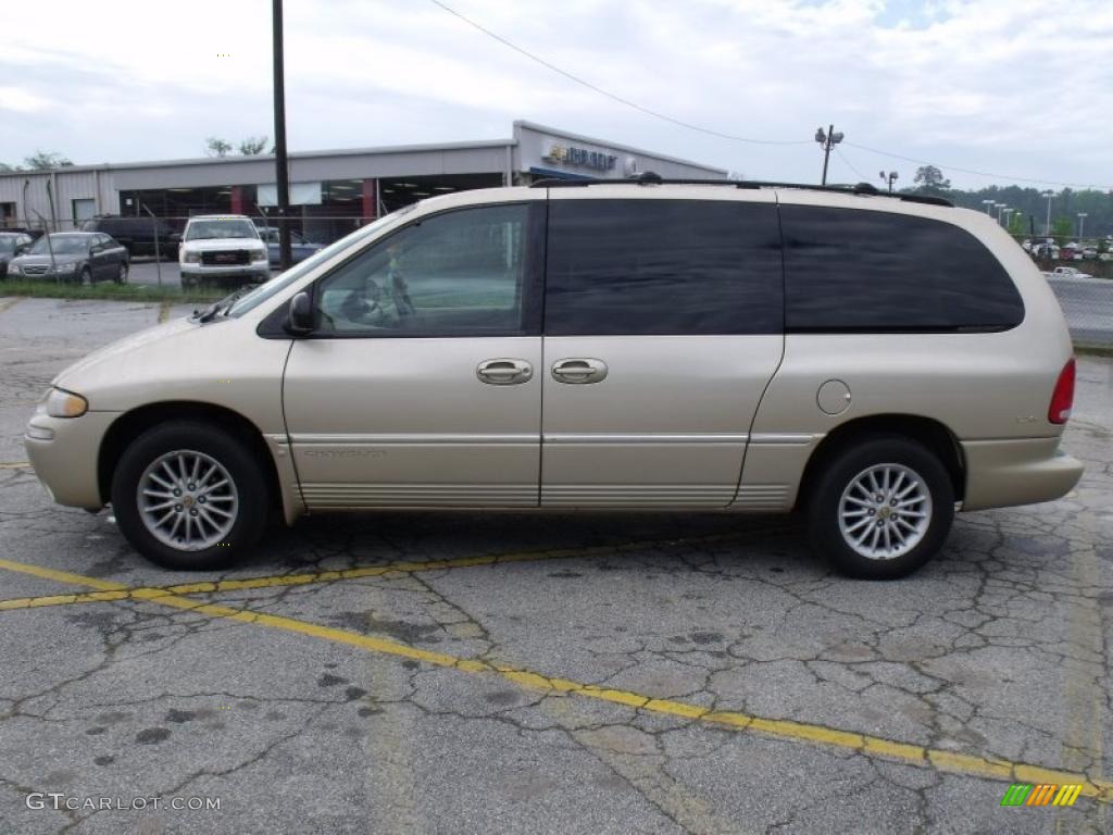 2000 Town & Country LXi - Champagne Pearl / Camel photo #2