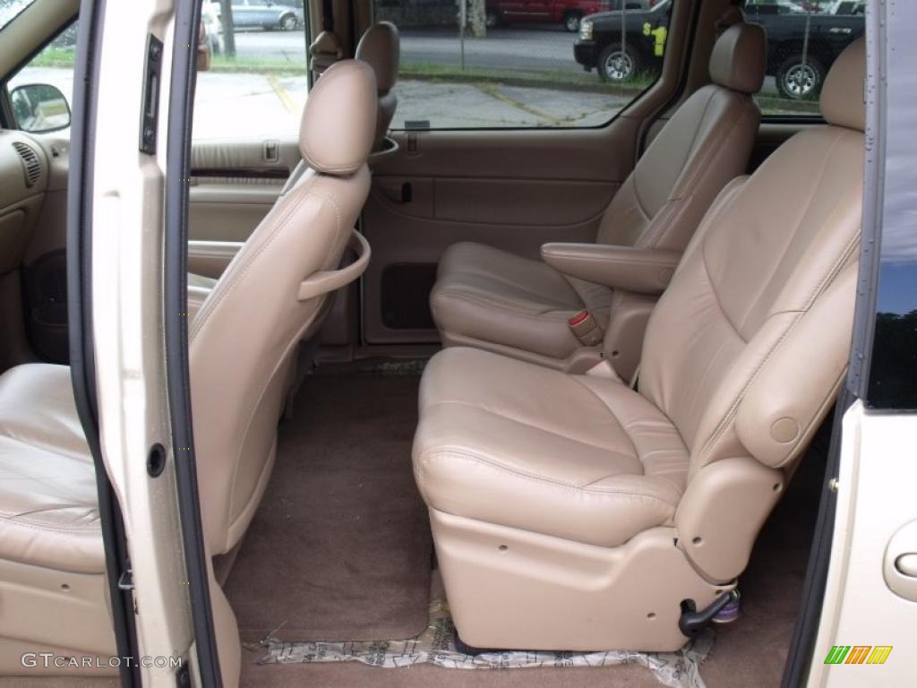 2000 Town & Country LXi - Champagne Pearl / Camel photo #10