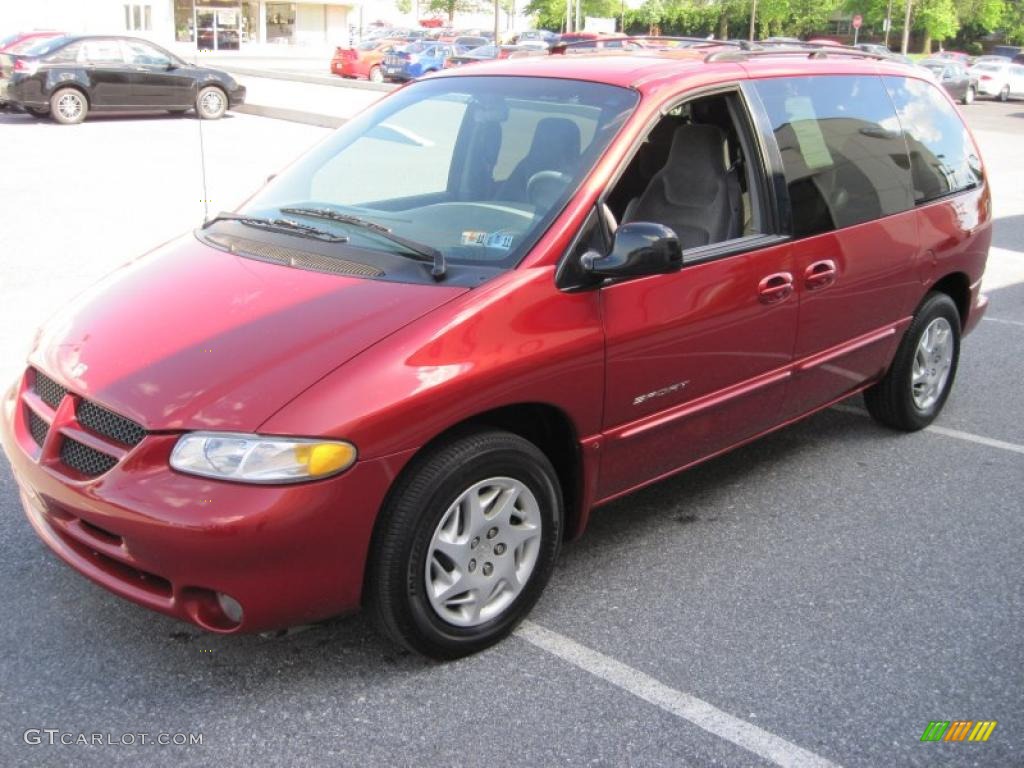 2000 Caravan Sport - Deep Cranberry Pearl / Mist Grey photo #3