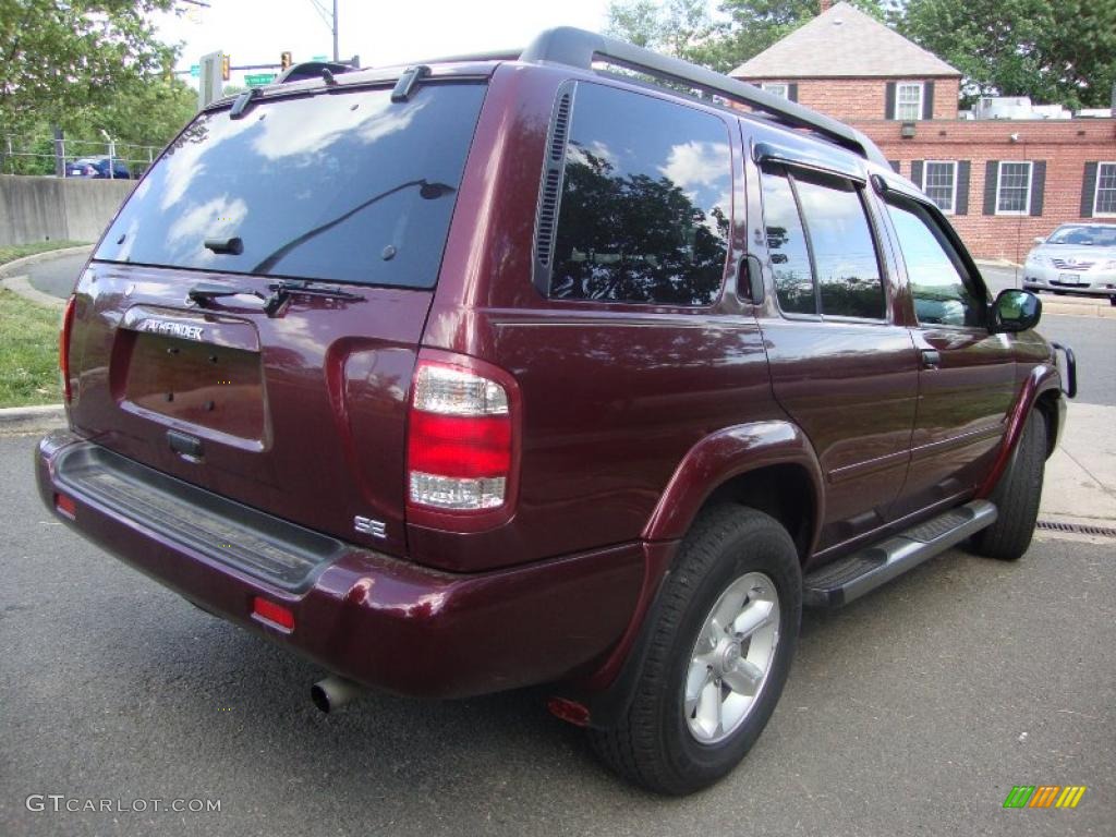 2003 Pathfinder SE 4x4 - Merlot Red Pearl / Charcoal photo #6
