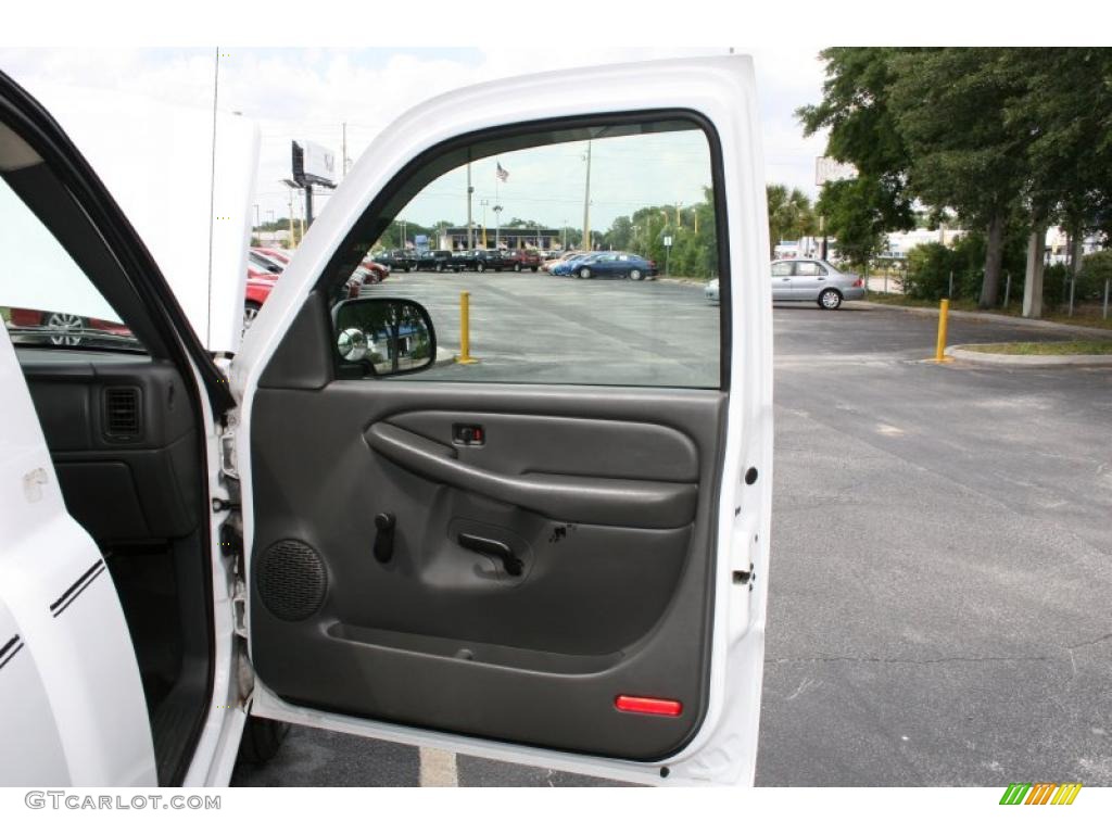 2004 Silverado 1500 Regular Cab - Summit White / Medium Gray photo #17