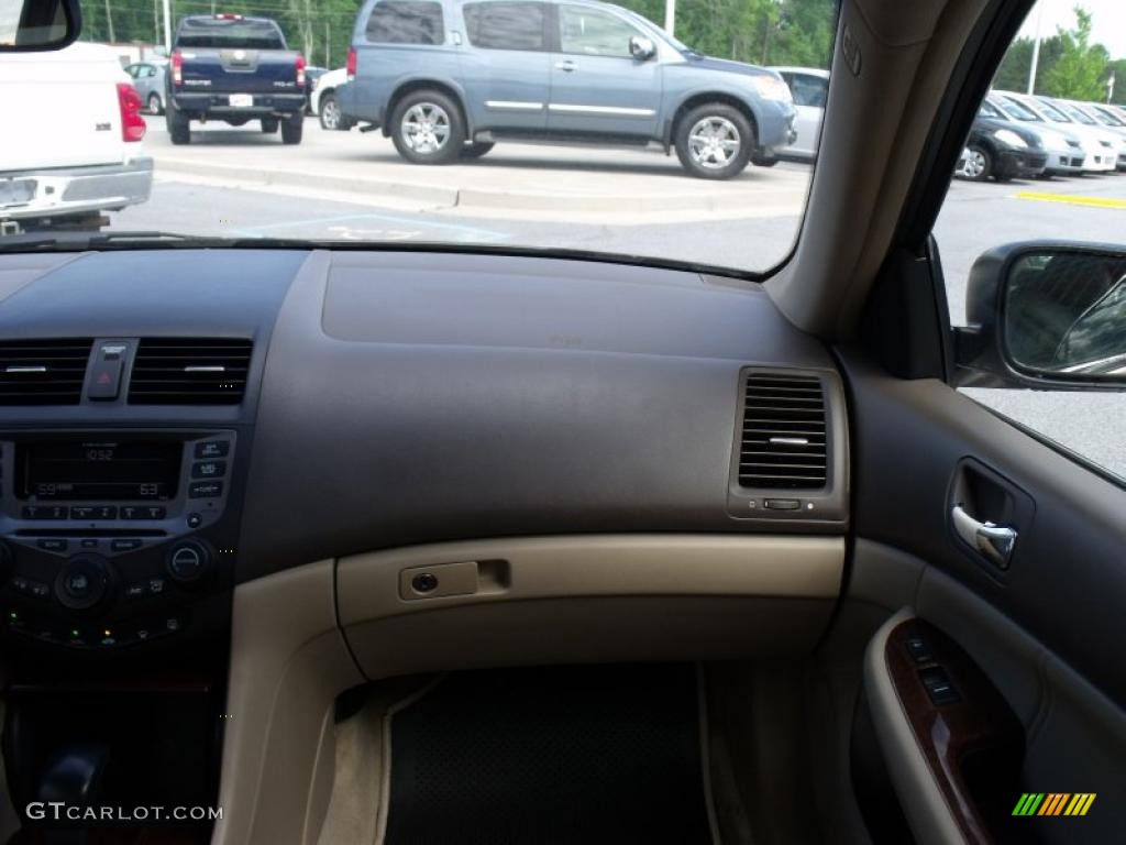 2006 Accord EX-L V6 Sedan - Desert Mist Metallic / Ivory photo #16
