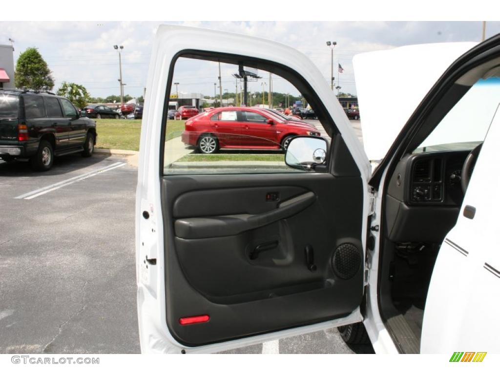 2004 Silverado 1500 Regular Cab - Summit White / Medium Gray photo #19