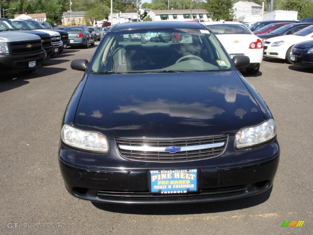 2002 Malibu Sedan - Black / Neutral photo #2