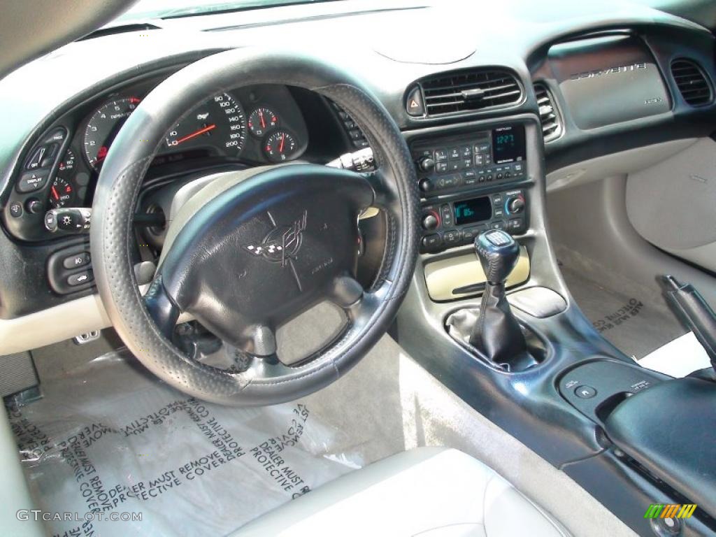 2003 Corvette Convertible - Medium Spiral Gray Metallic / Light Gray photo #18