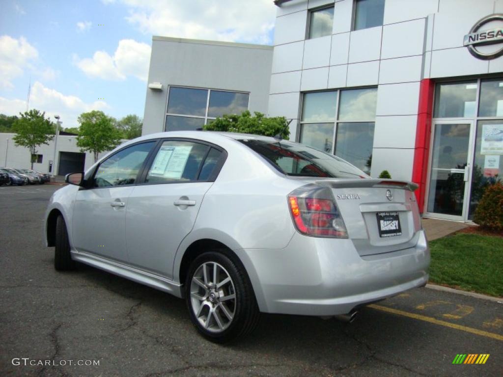 2009 Sentra SE-R - Brilliant Silver / Charcoal photo #7