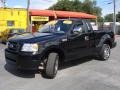 Black - F150 STX Regular Cab Photo No. 3