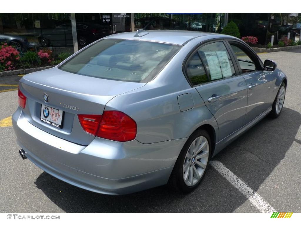 2010 3 Series 328i xDrive Sedan - Blue Water Metallic / Black photo #13